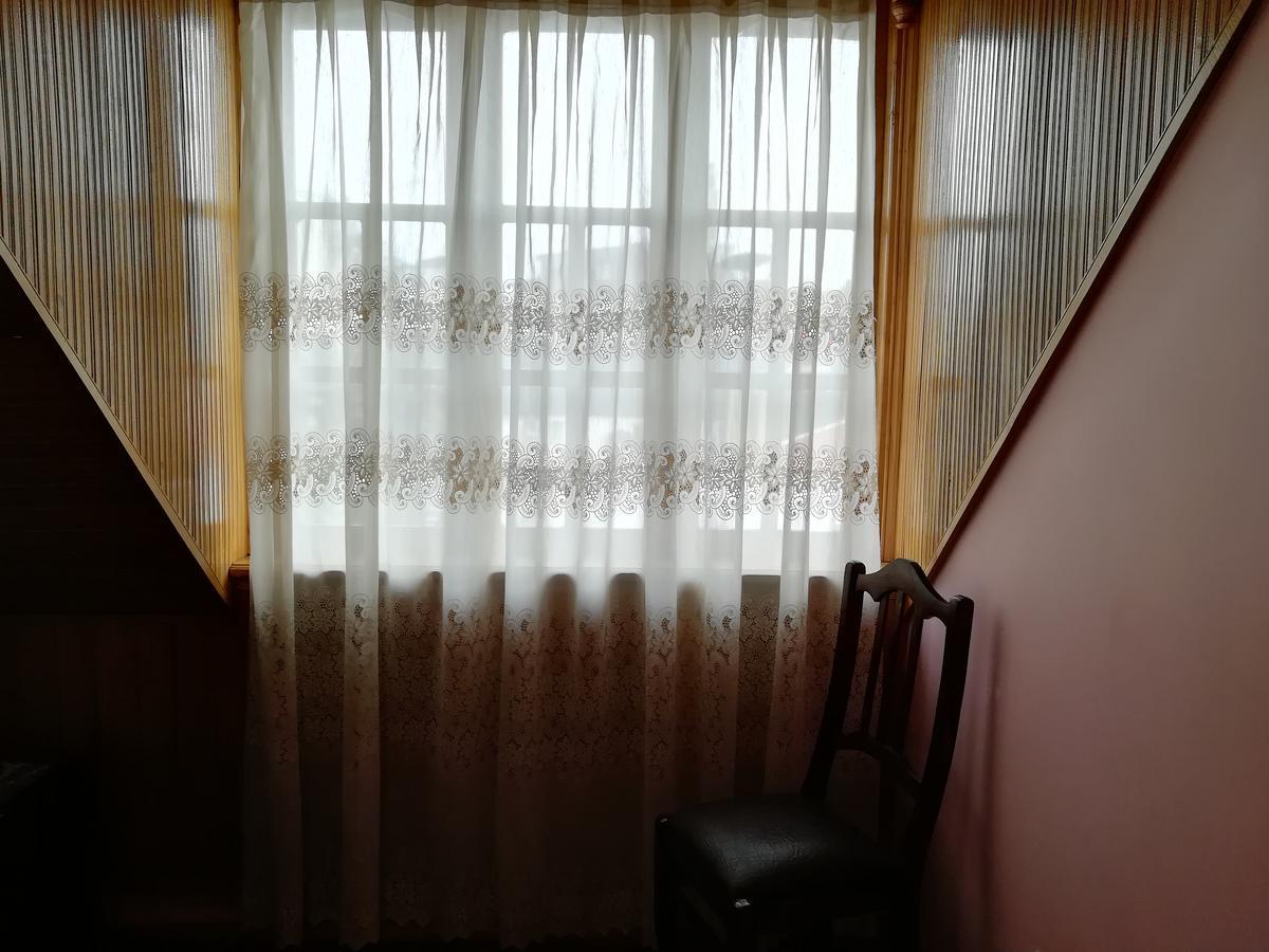 Apartment Georgy Batoemi Buitenkant foto